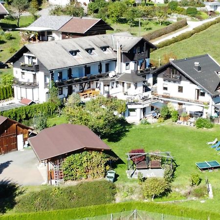 Gaestehaus Pernull Хермагор Екстериор снимка